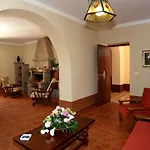 Il Nibbio Reale מלון